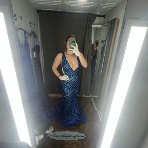 Selling my senior prom dress!!